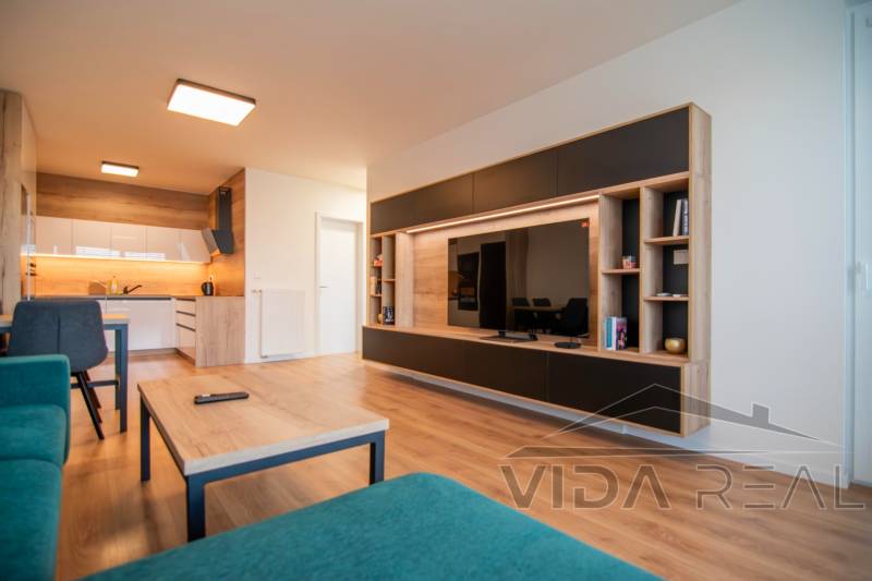 DSC_0914-Enhanced-NR copy.jpg