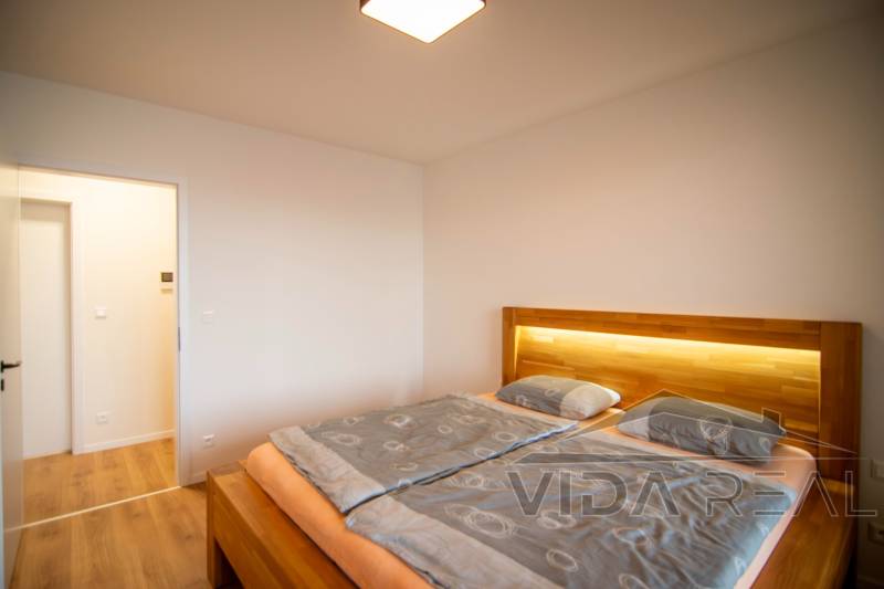 DSC_0924-Enhanced-NR copy.jpg