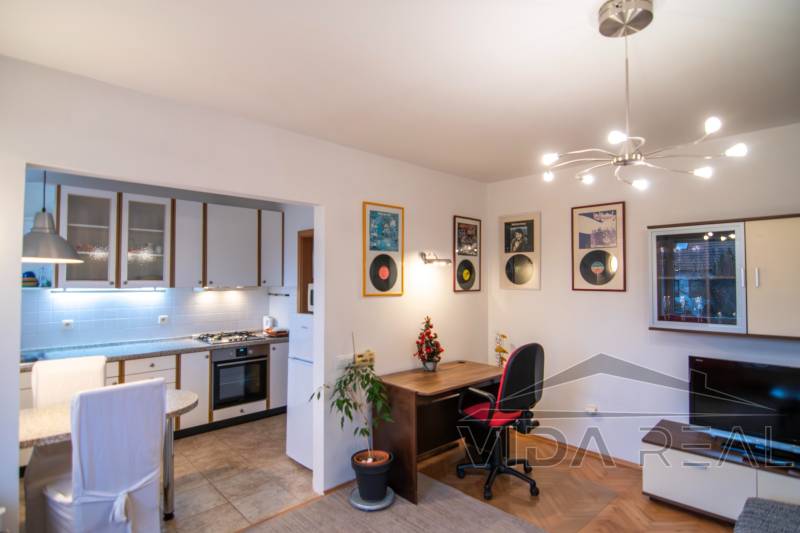 DSC_0005-Enhanced-NR copy.jpg