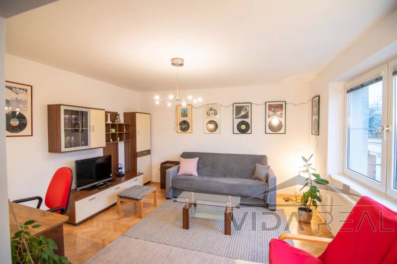 DSC_0002-Enhanced-NR copy.jpg