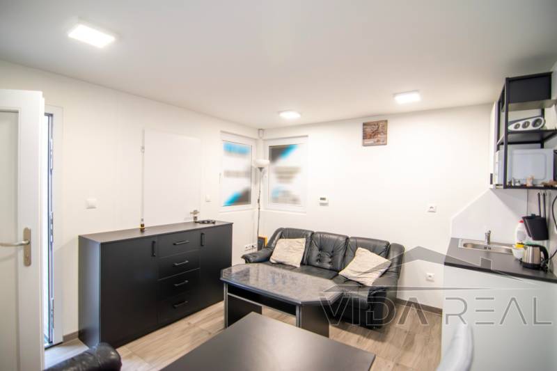 DSC_0025-Enhanced-NR copy.jpg